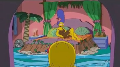 Simpsons Porn - Мардж подставила попку